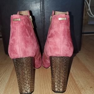 Calvin Klein Ankle Boots Like New!